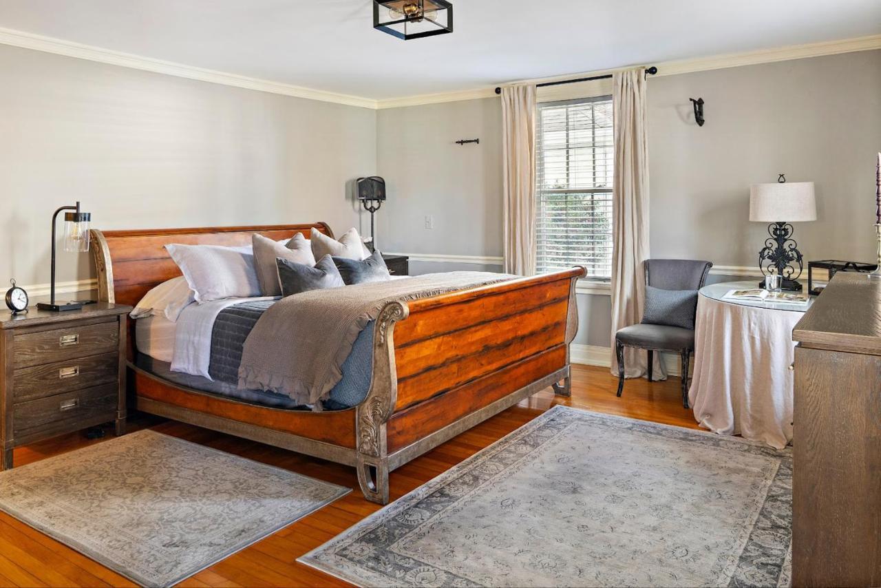 The Watson Boutique Bed And Breakfast Thompson Exterior photo